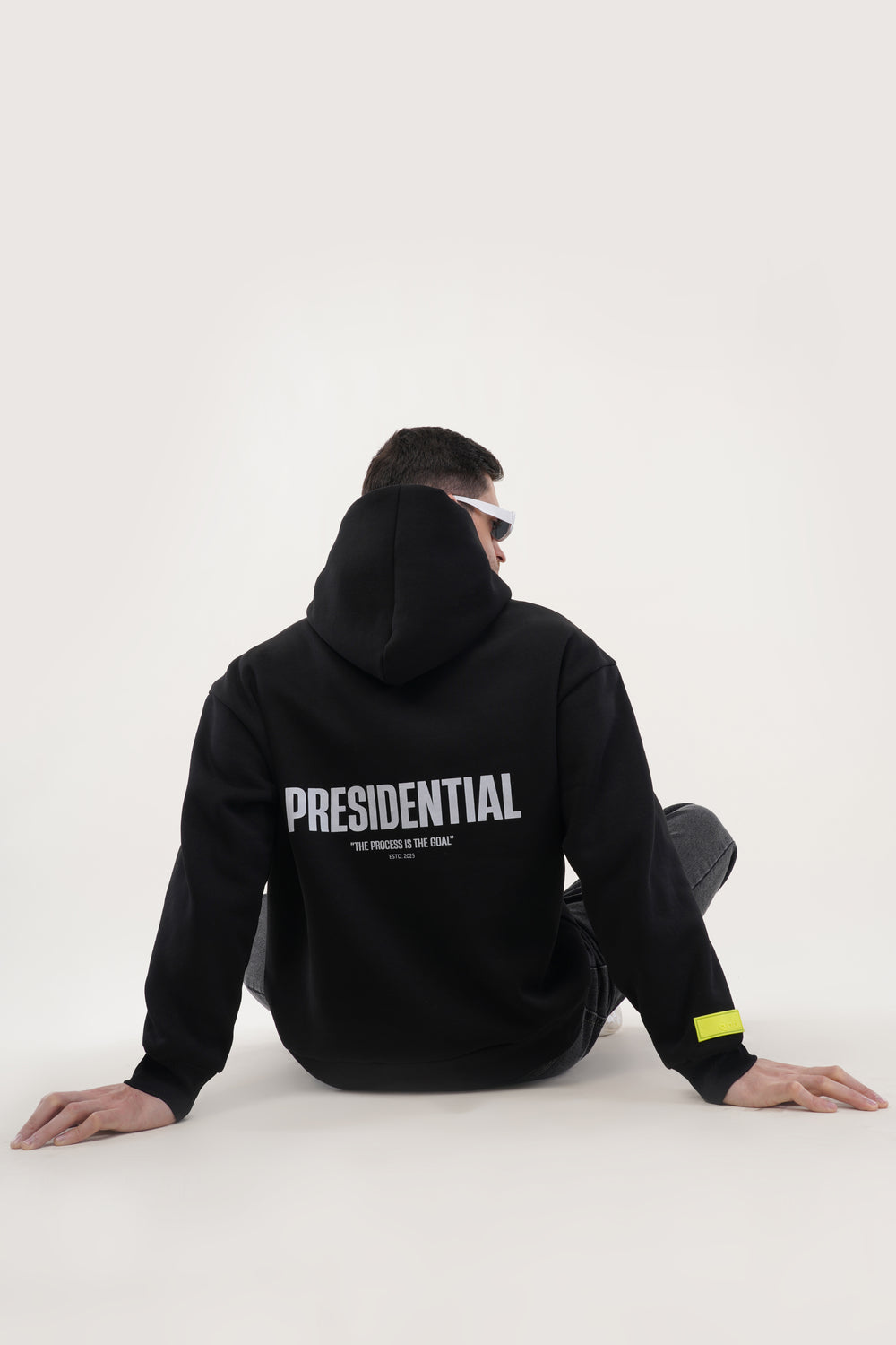 OVERSIZED BLACK HOODIE MEN