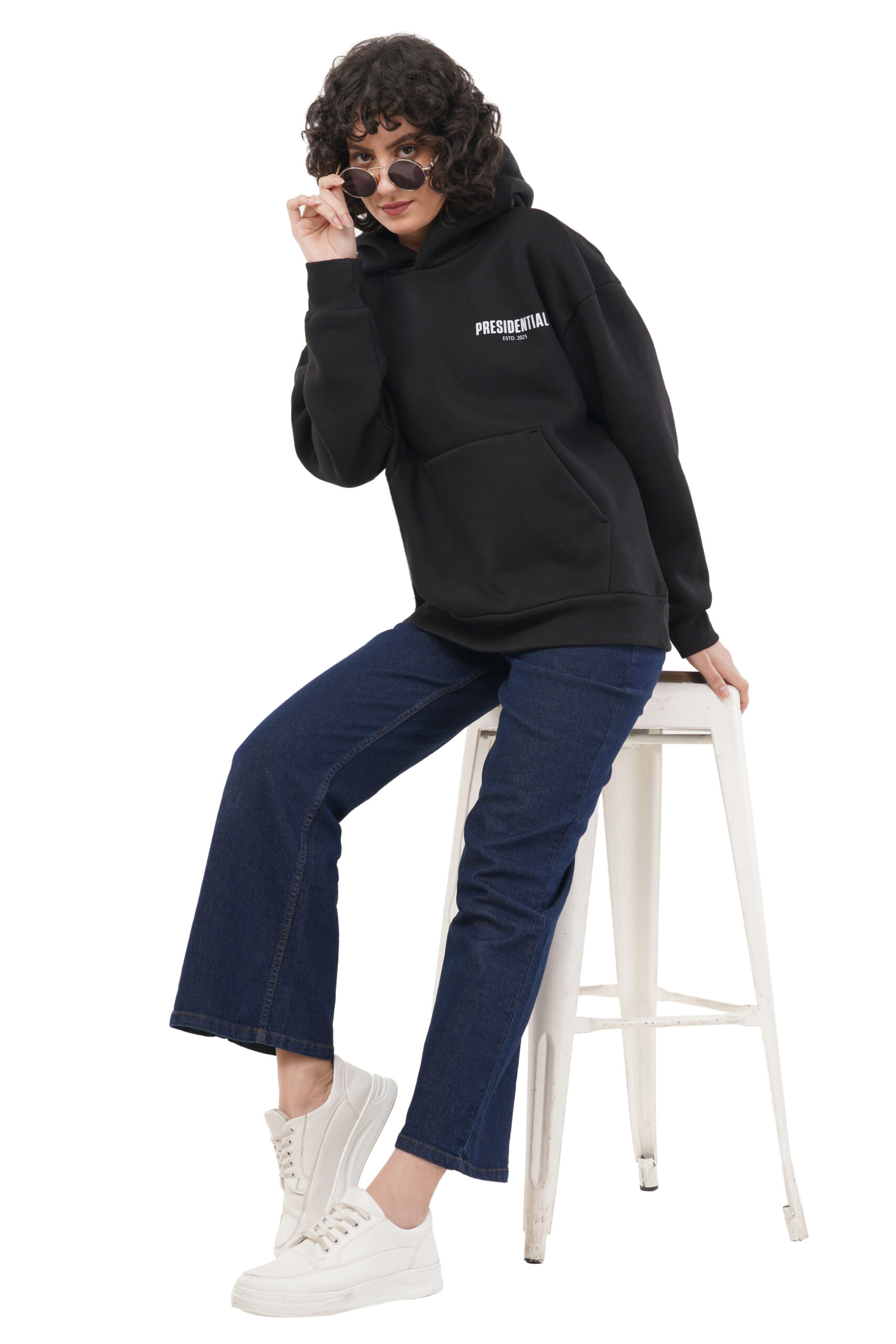 OVERSIZED BLACK HOODIE WOMEN - Image 3
